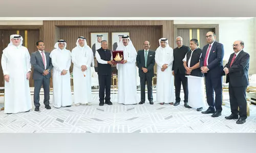 മുഖ്യമന്ത്രി ഖത്തർ ചേംബർ ആസ്ഥാനം സന്ദർശിച്ചു