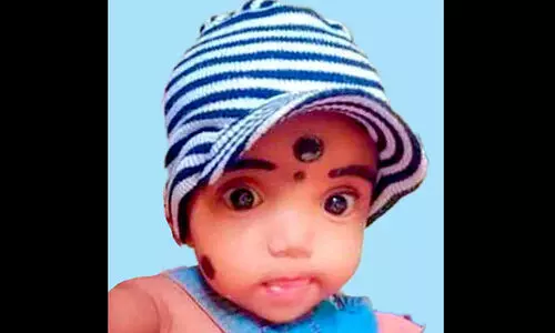 ഡോക്ടറെ കാണാൻ വരിനിന്ന അമ്മയുടെ കൈയിലെ കുഞ്ഞ് മരിച്ചനിലയിൽ