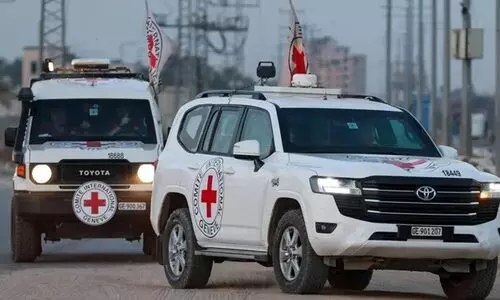 രണ്ട് ബന്ദികളുടെ മൃതദേഹം കൂടി ഹമാസ് കൈമാറി രണ്ട് ബന്ദികളുടെ മൃതദേഹം കൂടി ഹമാസ് കൈമാറി