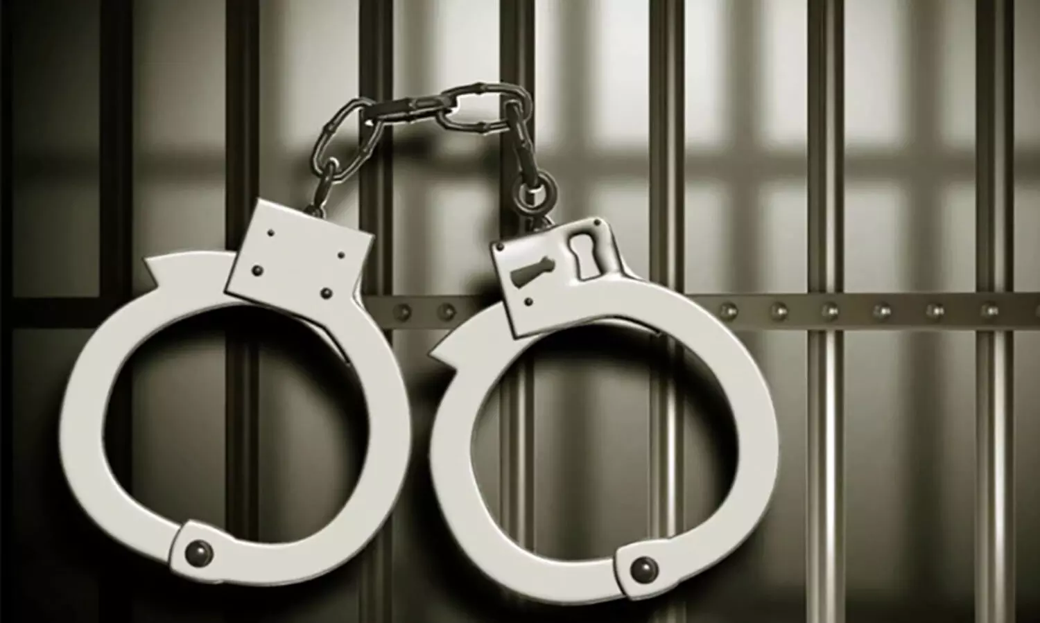 വിദ്യാർഥികളെ ഭീഷണിപ്പെടുത്തി പണം തട്ടിയയാൾ അറസ്റ്റിൽ