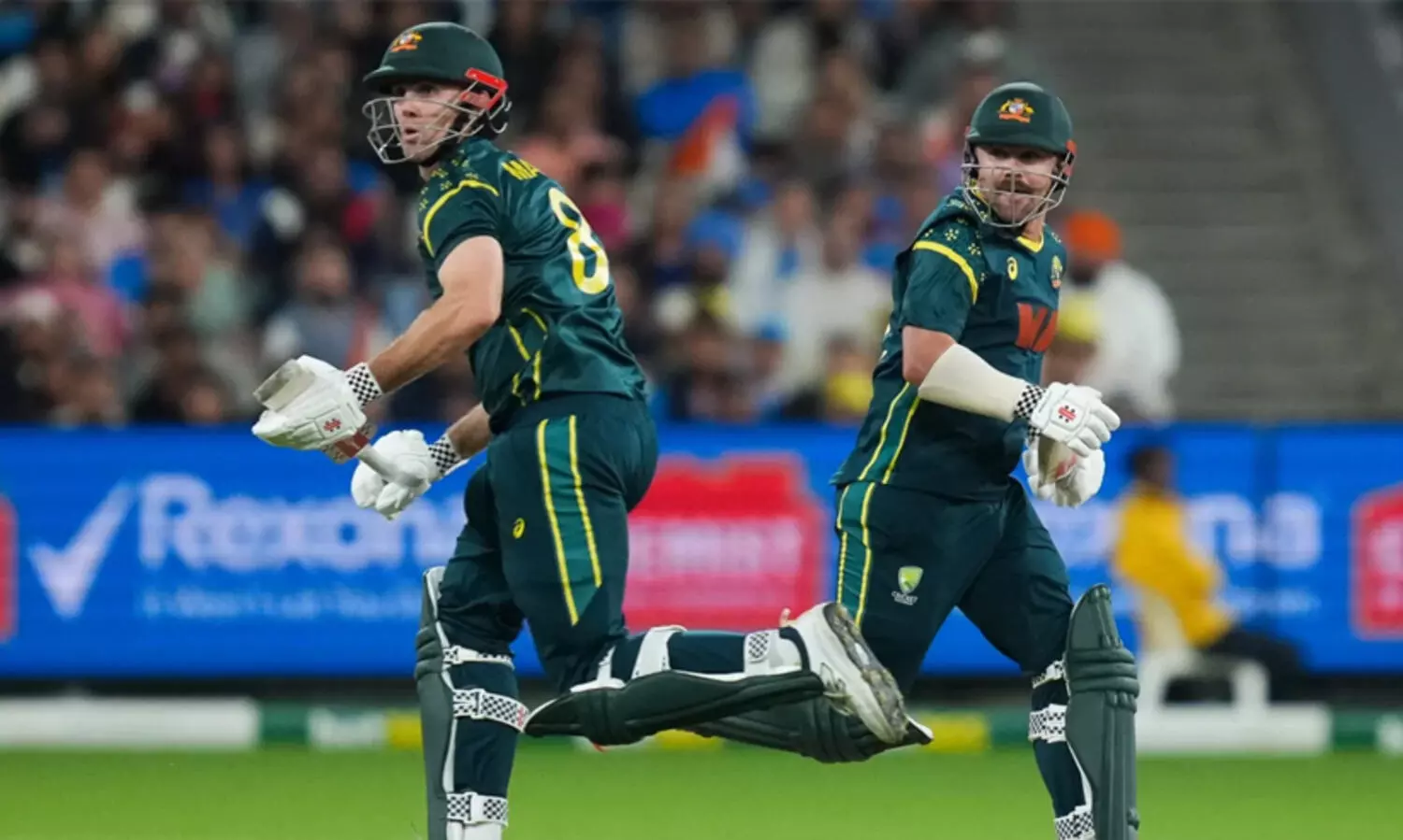 നിസ്സാരം: 13.2 ഓവറിൽ കളി തീർത്ത് ഓസീസ്; പരമ്പരയിൽ ഇന്ത്യ പിറകിൽ