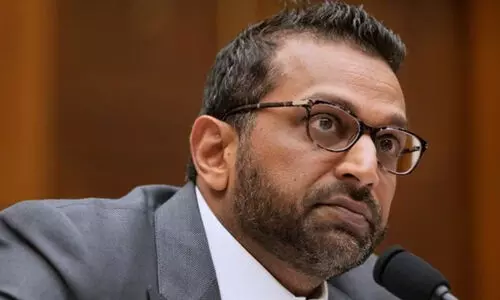 കാമുകിയുടെ ഗുസ്തിമത്സരം കാണാൻ പോയത് എഫ്.ബി.ഐ വിമാനത്തിൽ; കാഷ് പട്ടേലിനെതിരെ വിമർശനം