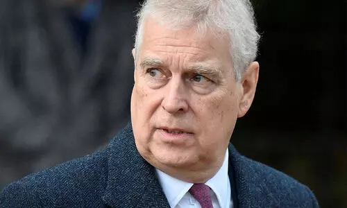 ലൈംഗിക കുറ്റവാളി എപ്സ്റ്റീനുമായുള്ള ബന്ധം: ആൻഡ്രൂ രാജകുമാരന്റെ സ്ഥാനപ്പേര് എടുത്തുകളഞ്ഞു; കൊട്ടാര വസതിയിൽ നിന്നും പുറത്താക്കി