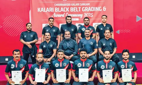 യു.​എം.​എ.​ഐ ക​ള​രി ബ്ലാ​ക്ക് ബെ​ൽ​റ്റും സ​ർ​ട്ടി​ഫി​ക്ക​റ്റും വി​ത​ര​ണം​ചെ​യ്തു