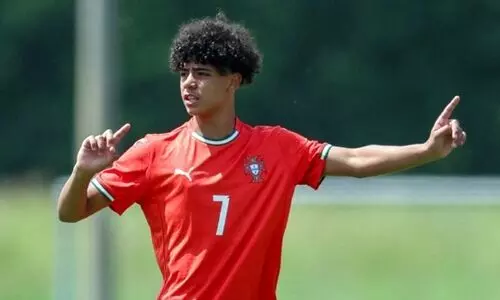 പ​റ​ങ്കി​പ്പ​ട​യു​ടെ വീ​ര​നാ​യ​ക​നാ​കാ​ൻ ക്രി​സ്റ്റ്യാ​നോ ജൂ​നി​യ​ർ; പോ​ർ​ച്ചു​ഗ​ൽ അ​ണ്ട​ർ16 ടീ​മി​ൽ അ​ര​​ങ്ങേ​റി താ​രം