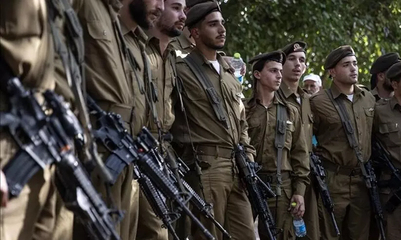 ‘ഇസ്രായേൽ സൈനികരുടെ ആത്മഹത്യ: പകരം കേരളത്തിലെ ഫാൻസിനെ റിക്രൂട്ട് ചെയ്യാൻ തയ്യാറാവുമോ? ഇത്തിരി ചോറും കിടക്കാൻ സ്ഥലവും മതി!’ ‘ഇസ്രായേൽ സൈനികരുടെ ആത്മഹത്യ: പകരം കേരളത്തിലെ ഫാൻസിനെ റിക്രൂട്ട് ചെയ്യാൻ തയ്യാറാവുമോ? ഇത്തിരി ചോറും കിടക്കാൻ സ്ഥലവും മതി!’