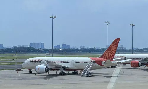 നോയിഡ വിമാനത്താവളം ഡിസംബറിൽ തുറക്കും