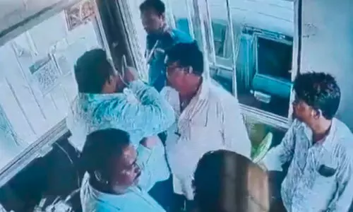 ബി.​ജെ.​പി നേ​താ​വി​ന്റെ മ​ക​ന് ‘ടോ​ൾ ഫ്രീ’ ​ന​ൽ​കി​യി​ല്ല; ജീ​വ​ന​ക്കാ​ര​ന് മ​ർ​ദ​നം