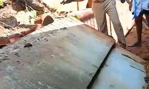 കോഴിക്കോട് കക്കോടിയിൽ വീടിന്റെ മതിലിടിഞ്ഞ് വീണ് തൊഴിലാളി മരിച്ചു; വീടിന് ചുറ്റുമതില്‍കെട്ടുന്നതിനിടെയാണ് അപകടം