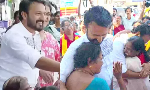 വി.ഡി. സതീശന്‍ എത്തുന്നതിന് മുമ്പ് ആശ സമര സമാപന വേദി വിട്ട് രാഹുൽ മാങ്കൂട്ടത്തിൽ; സതീശന്‍ പോയപ്പോൾ തിരിച്ചെത്തി