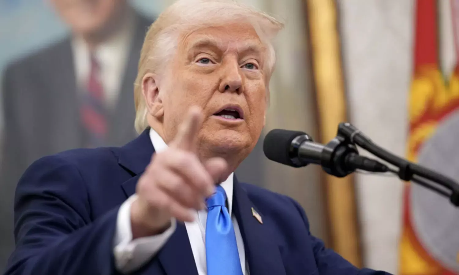 ക്രി​സ്ത്യാ​നി​ക​ളെ കൊ​ല്ലാ​ൻ അ​നു​വ​ദി​ക്കു​ന്നു; നൈ​ജീ​രി​യ​ക്കെ​തി​രെ സൈ​നി​ക ന​ട​പ​ടി ഭീ​ഷ​ണി​യു​മാ​യി ട്രം​പ്