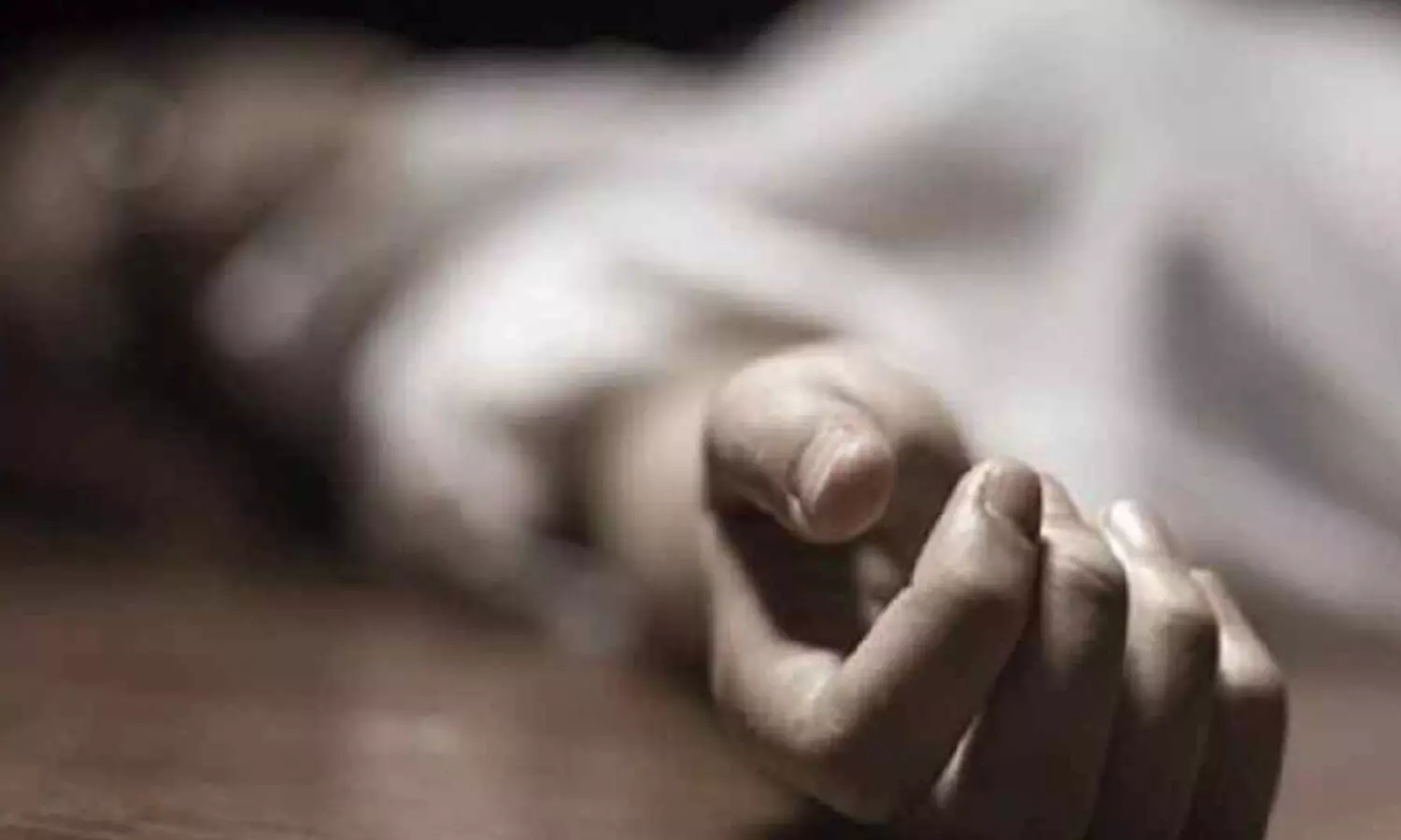 ‘ബി.ജെ.പിയുടെ ഭീഷണി രാഷ്ട്രീയമാണ് ആ ജീവൻ കവർന്നത്,’ തമിഴ്നാട്ടിലെ അതിഥി തൊഴിലാളിയുടെ മരണം പൗരത്വം തെളിയിക്കേണ്ട ഗതികേട് ഓർത്തെന്ന് തൃണമൂൽ കോൺഗ്രസ്