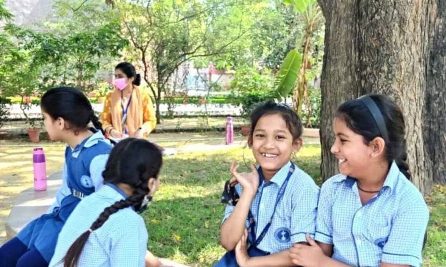 പത്തനംതിട്ടയിലെ മൂന്ന് താലൂക്കുകൾക്കും കൊല്ലം നഗരത്തിൽ ഉച്ചക്ക് ശേഷവും നാളെ സ്കൂളുകൾക്ക് അവധി