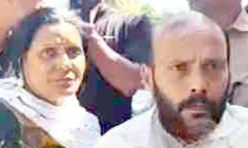 രണ്ട് കിലോ കഞ്ചാവുമായി രണ്ട് പേർ അറസ്റ്റിൽ രണ്ട് കിലോ കഞ്ചാവുമായി രണ്ട് പേർ അറസ്റ്റിൽ