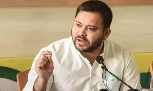 ലാലുവില്ലാത്ത റാന്തലുമായി തേജസ്വിയുടെ പ്രതിരോധം