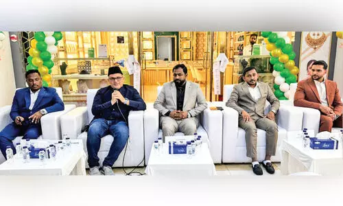 കേ​ര​ള ഗോ​ൾ​ഡ് ആ​ൻ​ഡ്​ ഡ​യ​മ​ണ്ട്സ്​ മെ​ഗാ ലോ​ഞ്ച് ഒ​മ്പ​തി​ന്