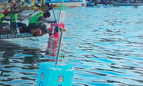 ചാമ്പ്യൻസ് ബോട്ട് ലീഗ് അഞ്ചാം സീസൺ; വീയപുരം ചുണ്ടന് അഞ്ചാം കിരീടം ചാമ്പ്യൻസ് ബോട്ട് ലീഗ് അഞ്ചാം സീസൺ; വീയപുരം ചുണ്ടന് അഞ്ചാം കിരീടം