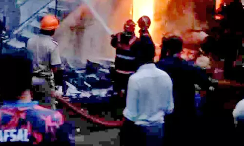 വെളിച്ചെണ്ണ മില്ലിന് തീപിടിച്ച് വൻ നാശ നഷ്ടം