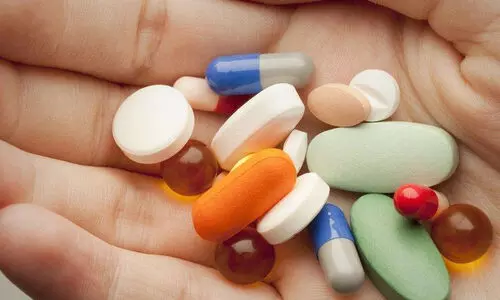 കാ​രു​ണ്യ ഫാ​ർ​മ​സി​ക​ളി​ൽ ഇ​നി കു​റ​ഞ്ഞ നി​ര​ക്കി​ൽ അ​ർ​ബു​ദ മ​രു​ന്നു​ക​ൾ