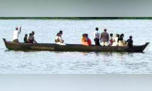 ചന്ദ്രൻ ഓർമയായി; സ്മരണകളുണർത്തി കടത്തുതോണി