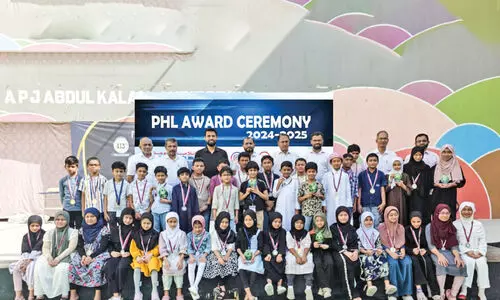 മ​ദ്റ​സ ഉ​ന്ന​ത വി​ജ​യി​ക​ളെ ആ​ദ​രി​ച്ചു