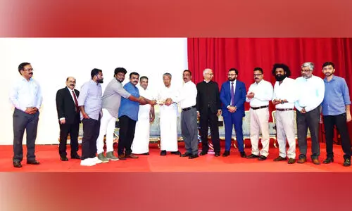 മു​ഖ്യ​മ​ന്ത്രി​ക്ക് ഐ.​എം.​എ​ഫി​ന്റെ ആ​ദ​രം