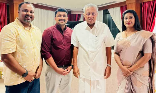 മു​ഖ്യ​മ​ന്ത്രി​ക്ക് നി​വേ​ദ​നം ന​ൽ​കി