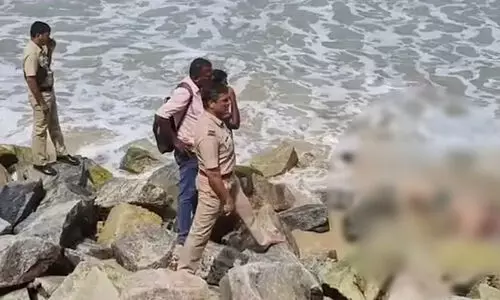 പയ്യാമ്പലത്ത് കടലിൽ കുളിക്കുന്നതിനിടെ അപകടം; മൂന്ന് വിദ്യാർഥികൾക്ക് ദാരുണാന്ത്യം