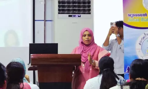 സ്ത​നാ​ർ​ബു​ദ അ​വ​ബോ​ധ ക്യാ​മ്പ്