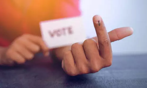 പ്ര​വാ​സി വോ​ട്ട​വ​കാ​ശം ഒ​രു മ​രീ​ചി​ക​യോ...?