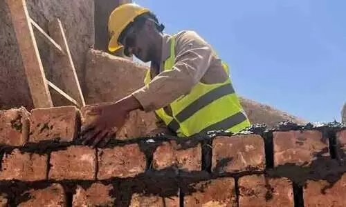 ചരിത്ര പള്ളികളുടെ പുനരുദ്ധാരണത്തിൽ വിദ്യാർഥികളെ പങ്കാളികളാക്കുന്നു ചരിത്ര പള്ളികളുടെ പുനരുദ്ധാരണത്തിൽ വിദ്യാർഥികളെ പങ്കാളികളാക്കുന്നു