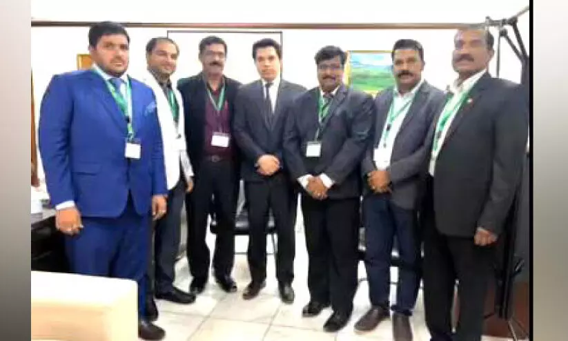 എംബസി ഉദ്യോഗസ്ഥരുമായി ചർച്ച നടത്തി എംബസി ഉദ്യോഗസ്ഥരുമായി ചർച്ച നടത്തി