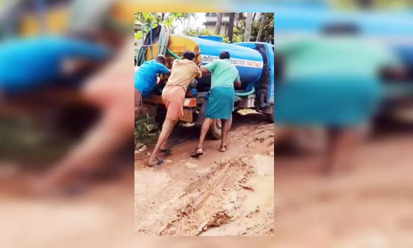 തീ​ര​മേ​ഖ​ല​യി​ൽ ദു​രി​തം