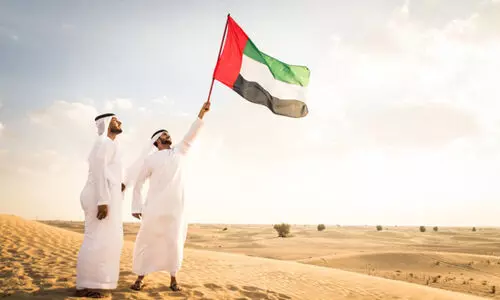 അ​ഭി​മാ​നം വാ​നോ​ളം; രാ​ജ്യം പ​താ​ക​ദി​നം ആ​ച​രി​ച്ചു