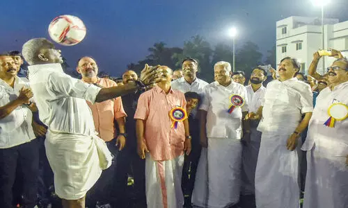 ഐ.​എം. വി​ജ​യ​ൻ സ്പോ​ർ​ട്സ് കോം​പ്ല​ക്സ് നാ​ടി​ന് സ​മ​ർ​പ്പി​ച്ചു