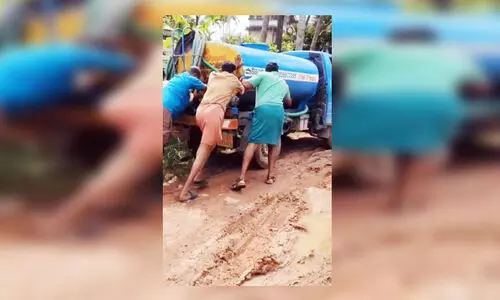 തീരമേഖലയിൽ ദുരിതം തീരമേഖലയിൽ ദുരിതം