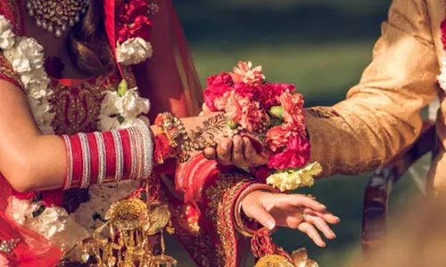 മേക്കപ്പ് വൈകി; ആ​ഗ്രയിൽ കല്യാണത്തിനിടെ വീട്ടുകാർ തമ്മിൽ അടിപിടി