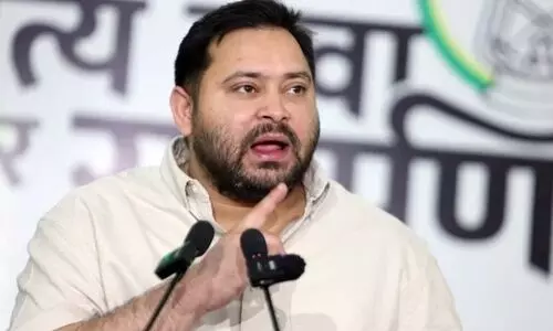 ‘മകര സംക്രാന്തിക്ക് സ്ത്രീകൾക്ക് 30,000 രൂപ’: ബിഹാറിൽ തേജസ്വി യാദവിന്‍റെ വമ്പൻ പ്രഖ്യാപനം