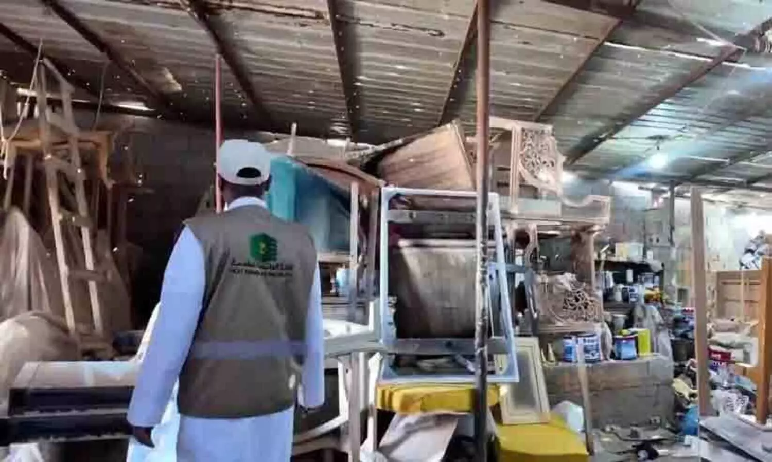 നിയമലംഘനം; മക്കയിൽ 332 വർക് ഷോപ്പുകളും വെയർഹൗസുകളും അടച്ചുപൂട്ടി