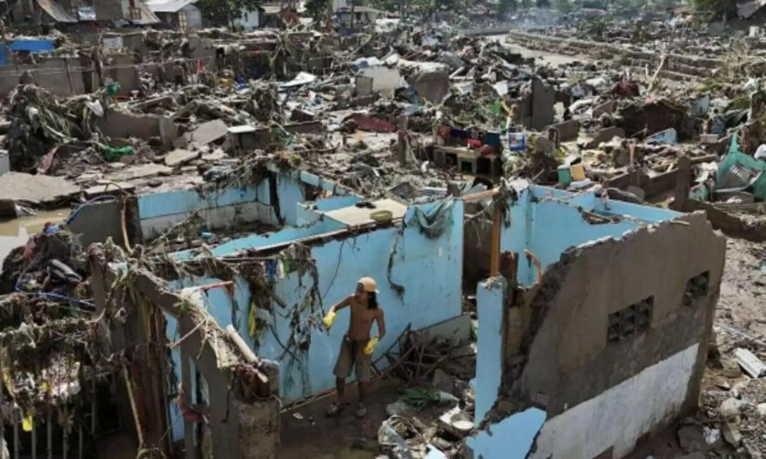 ഫിലിപ്പീൻസിൽ നാശം വിതച്ച് കൽമേഗി ചുഴലിക്കാറ്റ്