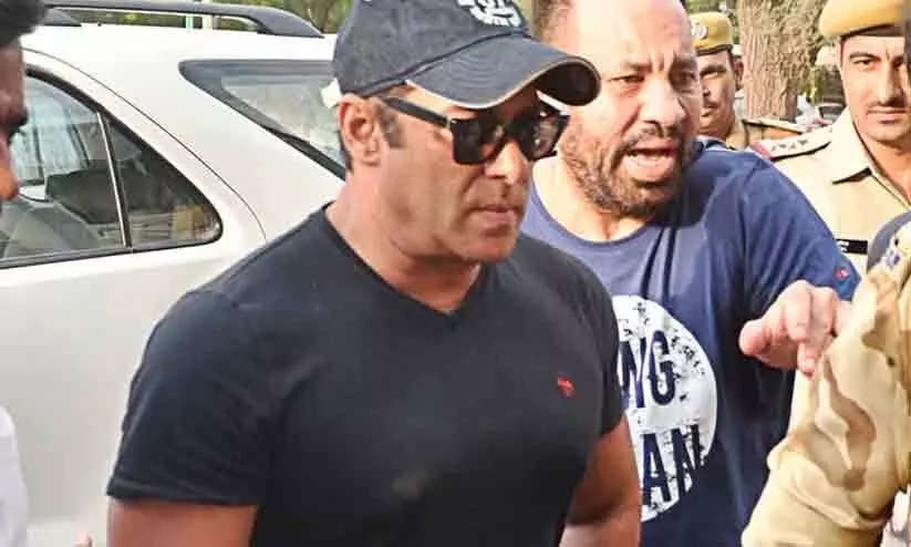 5രൂപയുടെ പാൻമസാലയിൽ കുങ്കുമപ്പൂവ്?; തെറ്റിദ്ധരിപ്പിക്കുന്ന പരസ്യ ചിത്രത്തിൽ അഭിനയിച്ചതിന് സൽമാൻ ഖാന് കോടതി നോട്ടീസ്