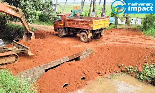 തകർന്ന പുത്തൻകോവിലകം പാലം സഞ്ചാരയോഗ്യമാക്കി തകർന്ന പുത്തൻകോവിലകം പാലം സഞ്ചാരയോഗ്യമാക്കി