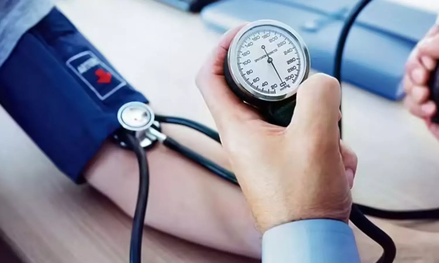 സ്കൂൾ കുട്ടികളിൽ ഹൈപ്പർടെൻഷൻ വർധിക്കുന്നു; ഹൃദ്രോഗ സാധ്യതയുടെ മുന്നറിയിപ്പെന്ന് വിദഗ്ധർ