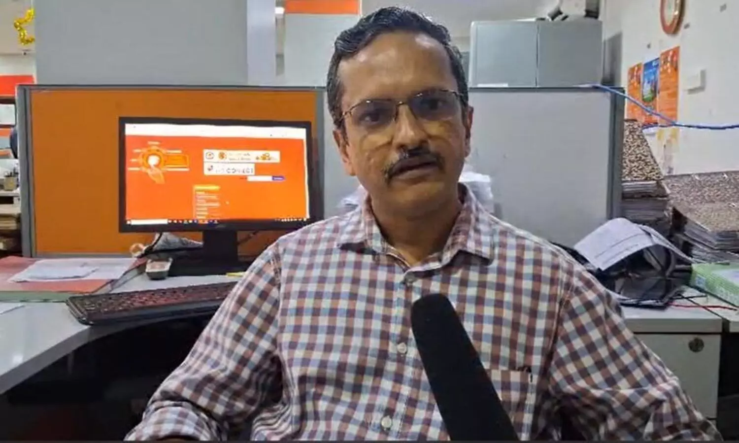 ‘അവർ ആരുടെയോ അടിമയെ പോലെയാണ് പെരുമാറിയത്... രാത്രി ഉറങ്ങാൻ പോലും ഫോൺ കട്ട് ചെയ്യാൻ സമ്മതിച്ചില്ല’ -ഡിജിറ്റൽ അറസ്റ്റിന്റെ തീവ്രത വിവരിച്ച് ബാങ്ക് ഉദ്യോഗസ്ഥൻ