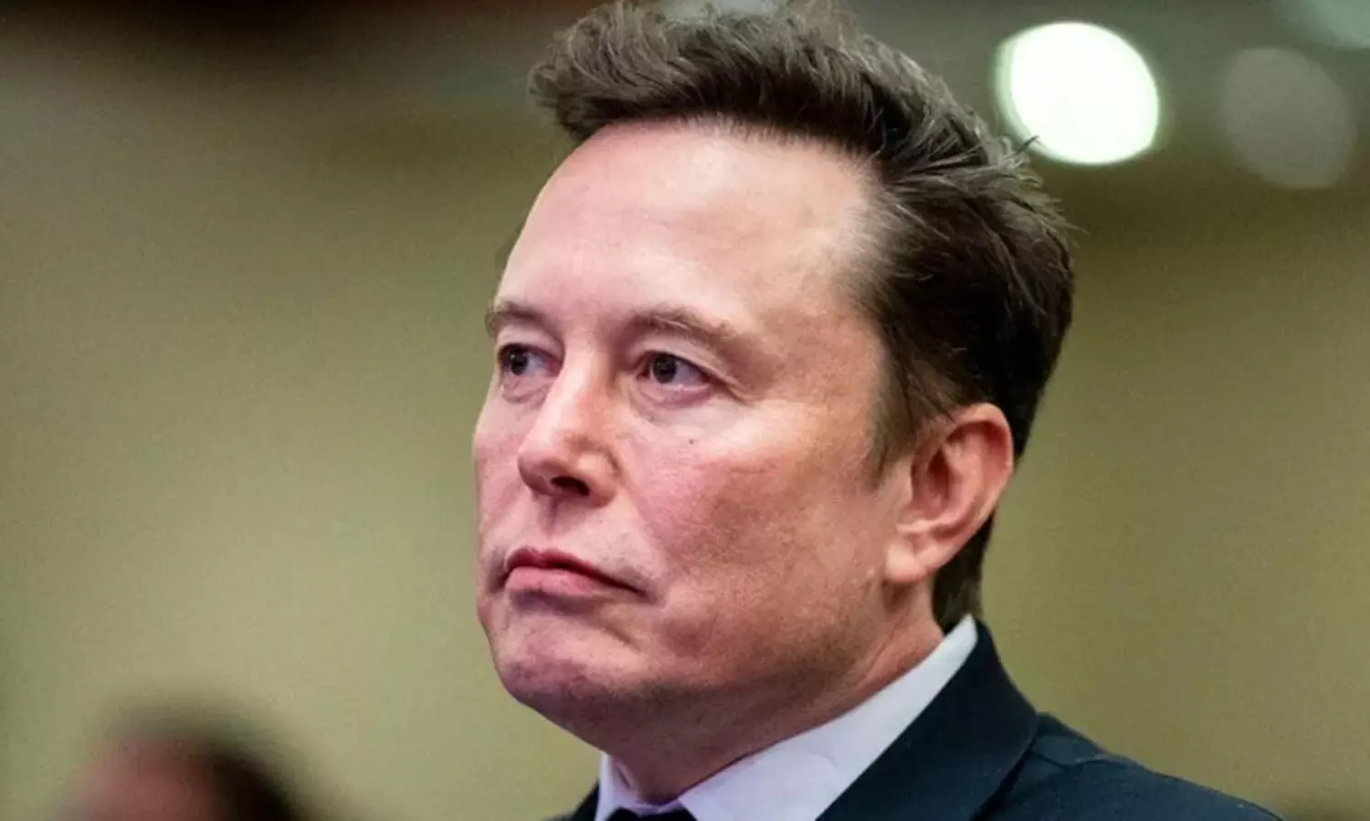 ഇലോൺ മസ്ക് ടെസ്‍ല വിടുമോ; ഓഹരി ഉടമകളുടെ തീരുമാനം മണിക്കൂറുകൾക്കകം