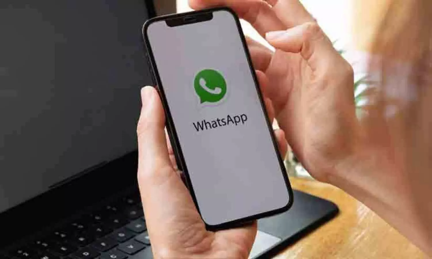 ഉപയോക്താക്കളുടെ വിവരങ്ങൾ പരസ്യത്തിനായി മെറ്റ പ്ലാറ്റ്ഫോമുകൾക്ക് പങ്കിടാം; വാട്സ്ആപ്പിന് ഏർപ്പെടുത്തിയിരുന്ന വിലക്ക് നീക്കി