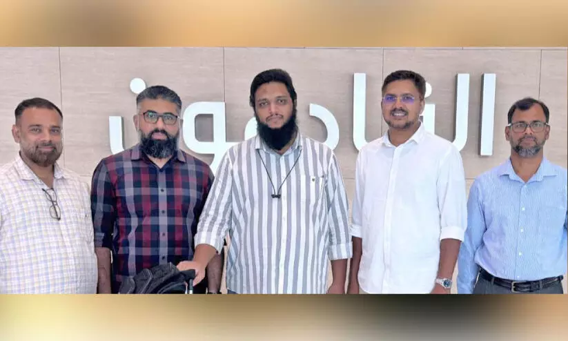 ഉനൈ​സ്‌ പാ​പ്പി​നി​ശ്ശേ​രി​ക്ക്‌ സ്വീ​ക​ര​ണം