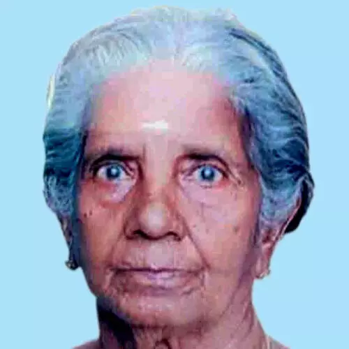 കൊ​ച്ചു​മോ​ള്‍