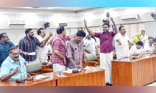 ഒ​രേ ന​മ്പ​റി​ലെ അം​ഗ​ൻ​വാ​ടി​ക്ക് ര​ണ്ടി​ട​ങ്ങ​ളി​ൽ പ​ദ്ധ​തി