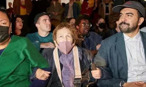 ‘സൊഹ്റാൻ ജൂതരോട് കരുണയുള്ളവൻ, ഞാൻ അവന്റെ അമ്മൂമ്മ’ -സൊഹ്റാനെ പിന്തുണച്ച് ജൂത പ്രഫസർ ‘സൊഹ്റാൻ ജൂതരോട് കരുണയുള്ളവൻ, ഞാൻ അവന്റെ അമ്മൂമ്മ’ -സൊഹ്റാനെ പിന്തുണച്ച് ജൂത പ്രഫസർ